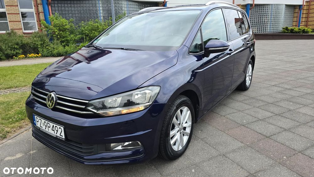 Volkswagen Touran - 1