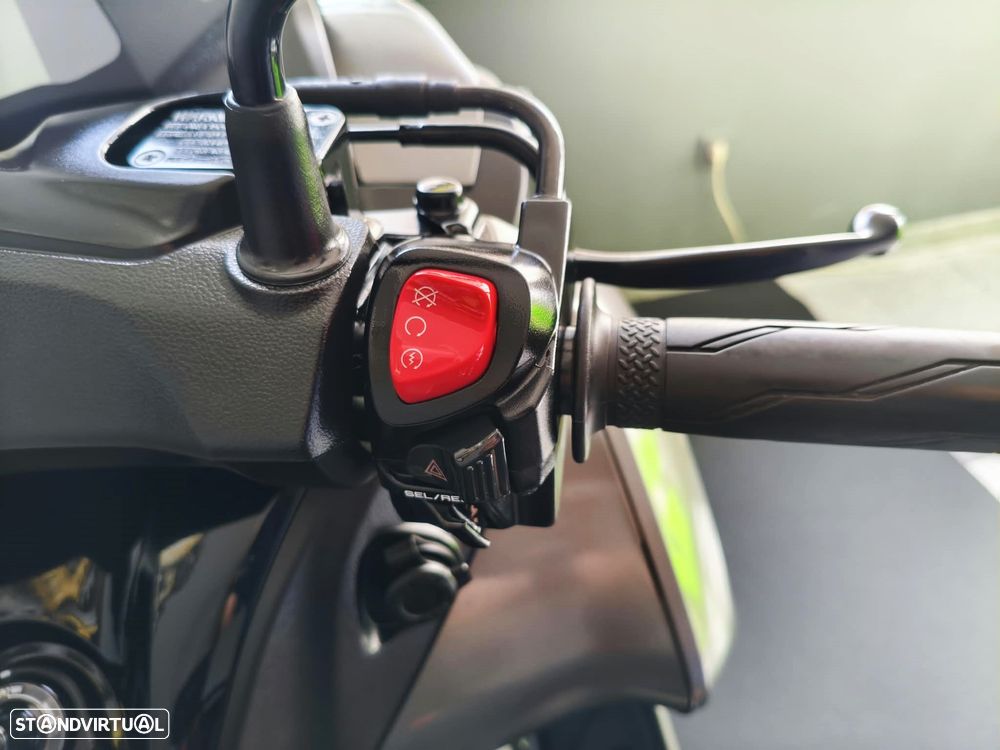 Yamaha Tricity 300 - 14