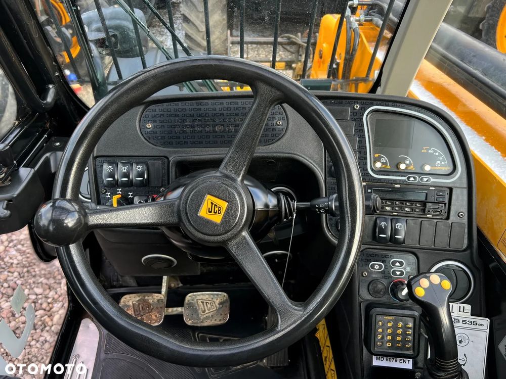 JCB 535-95 - 13