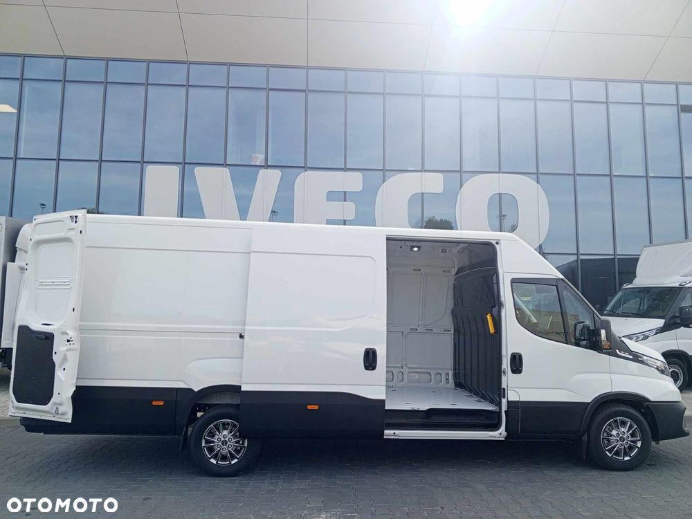 Iveco Daily 35S18HA8V MY24 - 12
