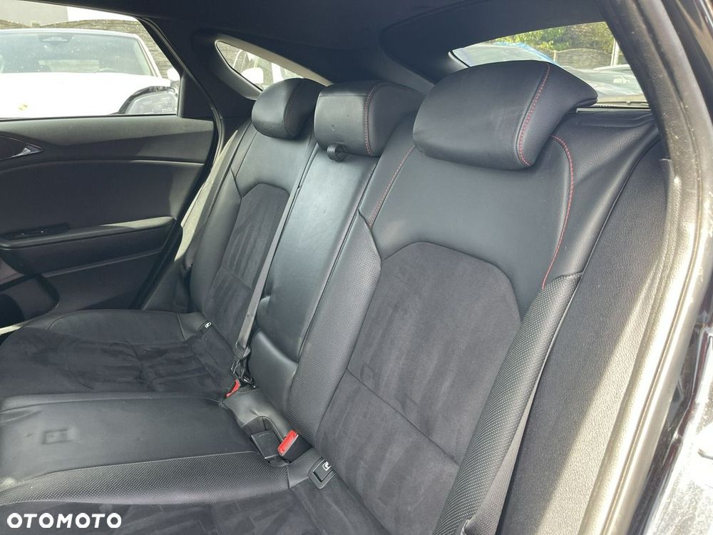 Kia ProCeed 1.6 T-GDI GT DCT - 13