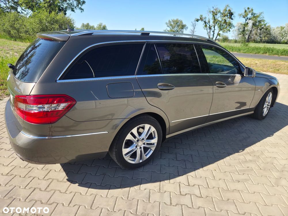 Mercedes-Benz Klasa E 350 CDI 4-Matic BlueEff - 12