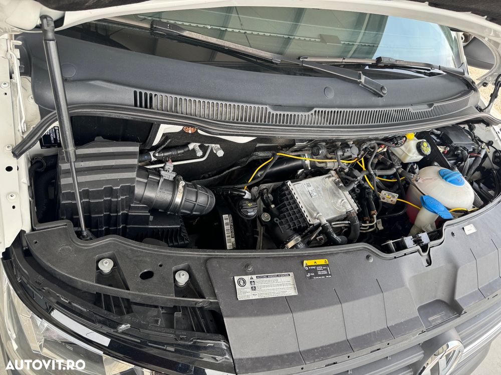 Volkswagen Transporter - 25