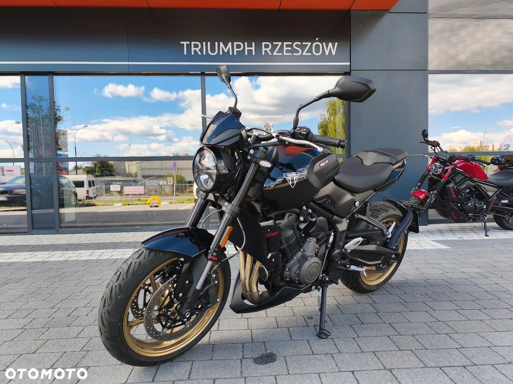 Triumph Trident - 1