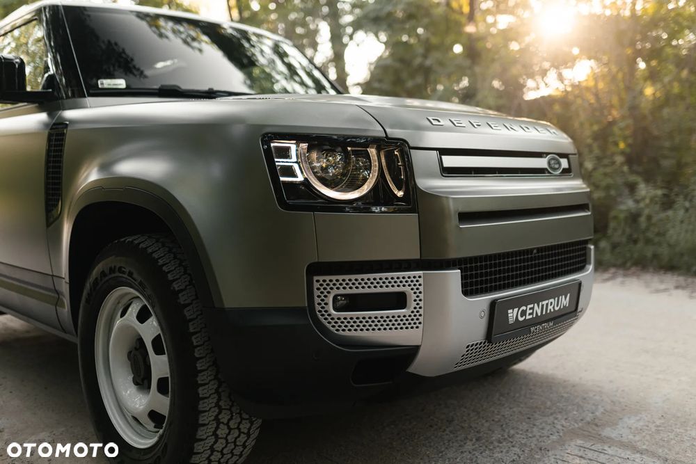 Land Rover Defender 3.0 D200 mHEV - 10