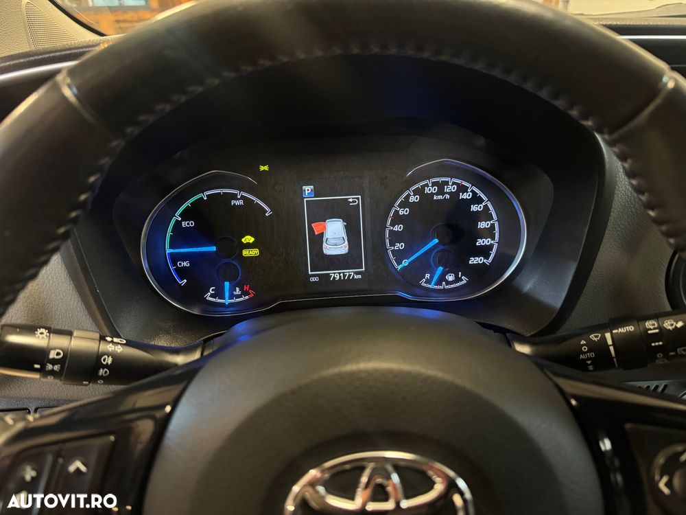 Toyota Yaris 1.5 VVT-i HSD Bi-Tone G&B - 18