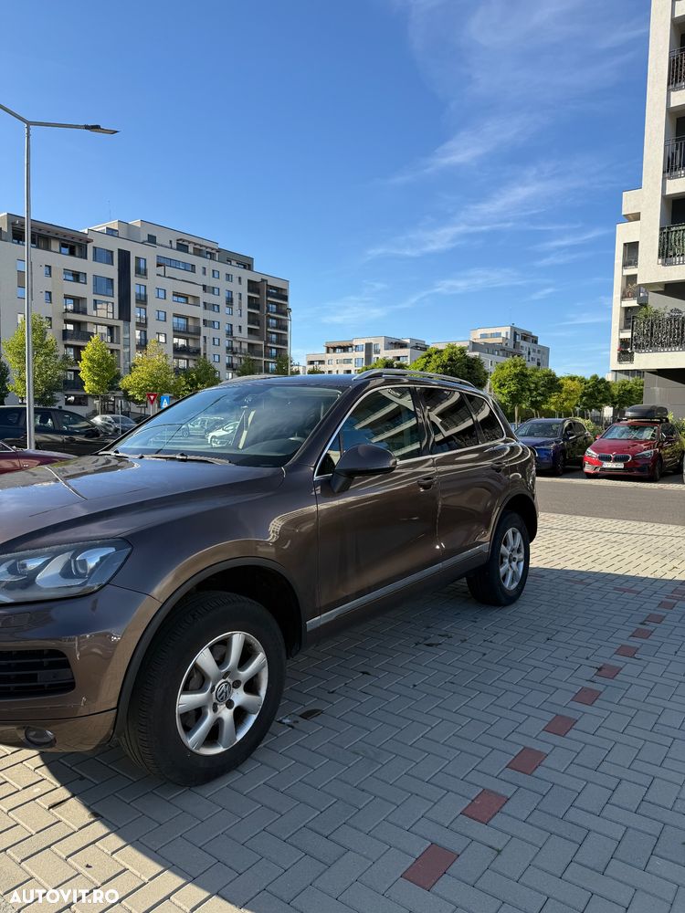 Volkswagen Touareg - 2