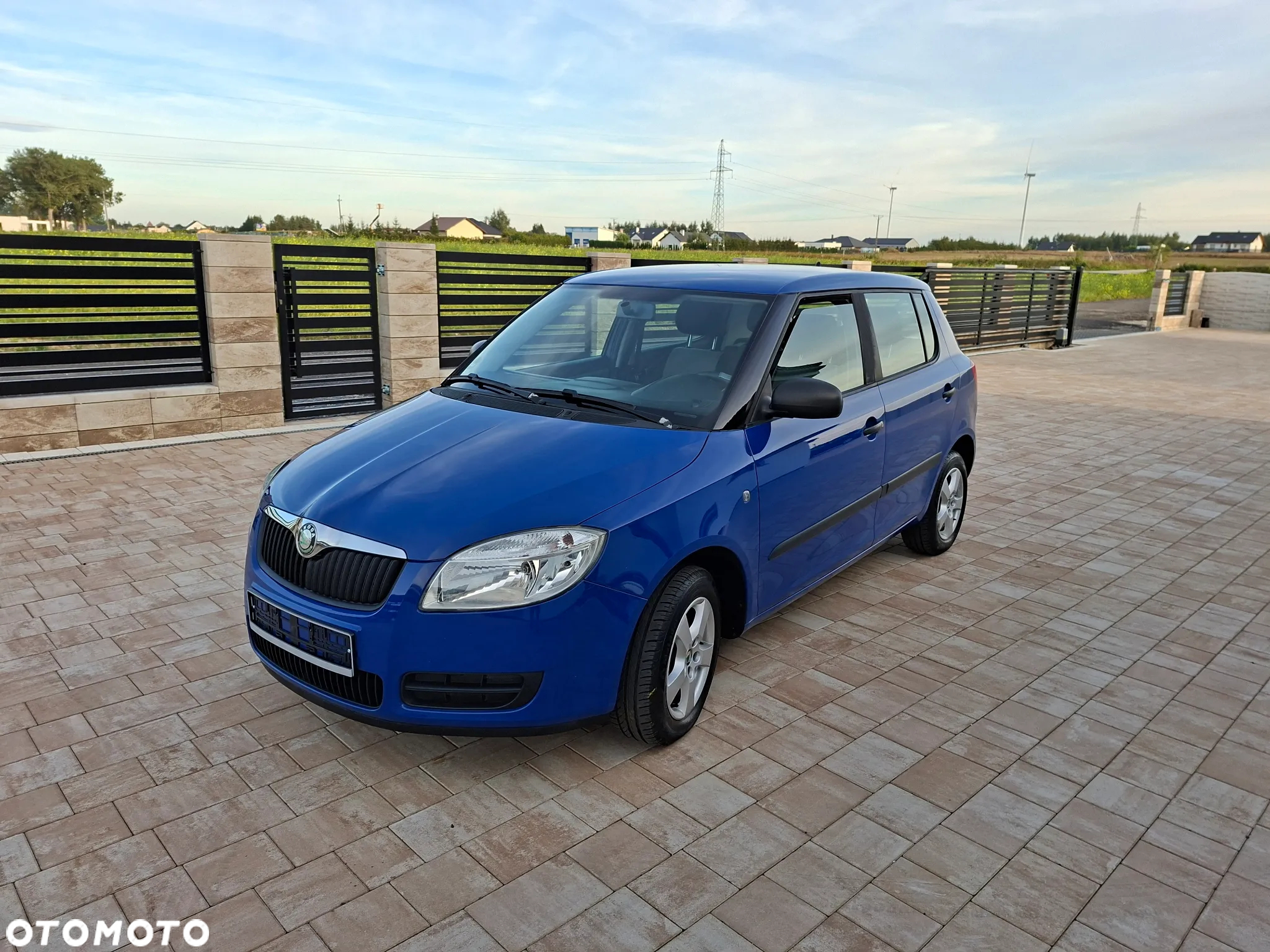 Skoda Fabia 1.2 HTP Ambiente - 2