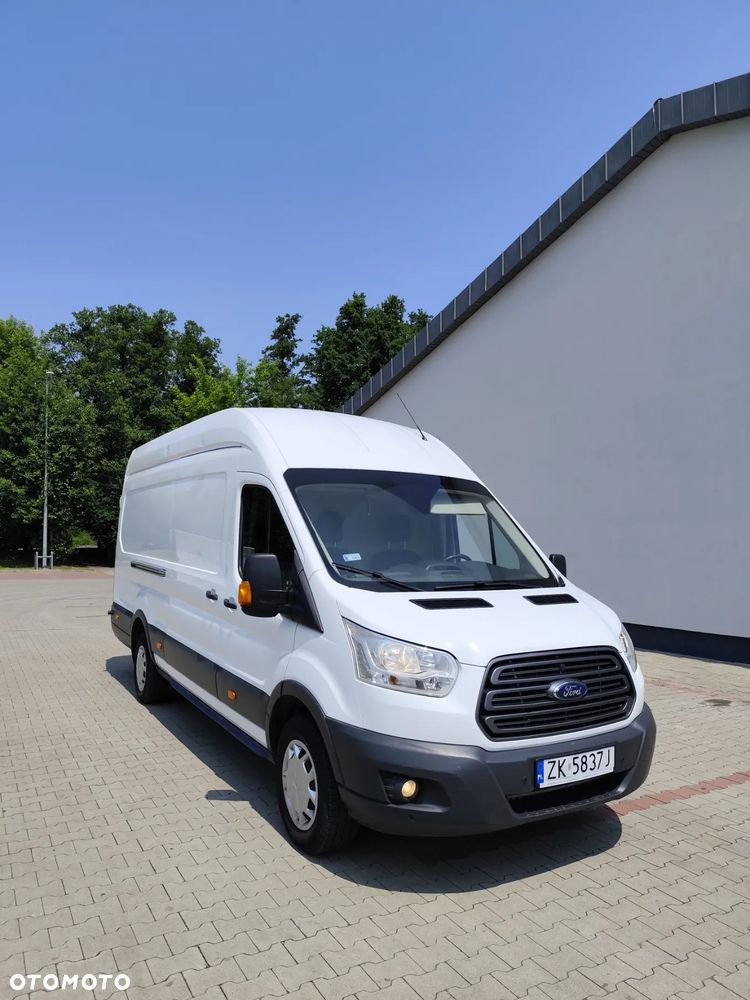 Ford Transit - 1