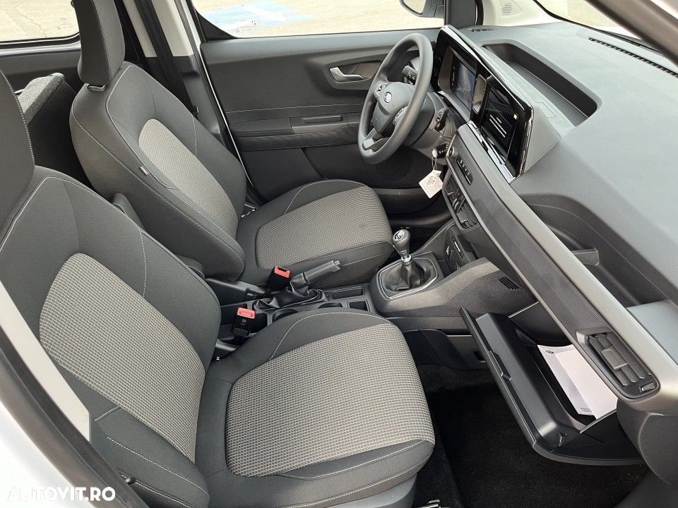 Ford Tourneo Courier - 12