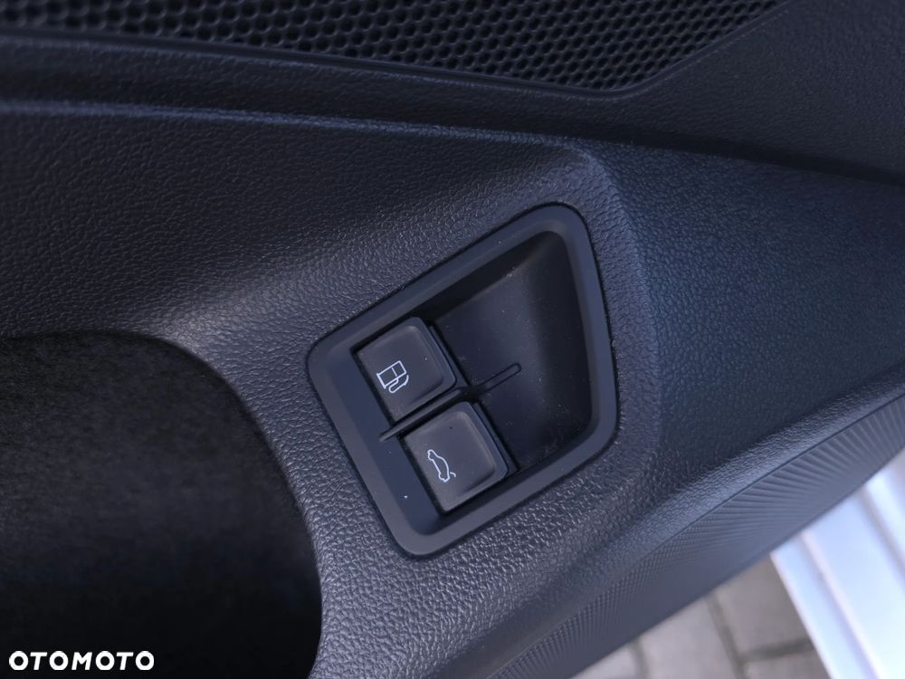 Volkswagen Passat - 15