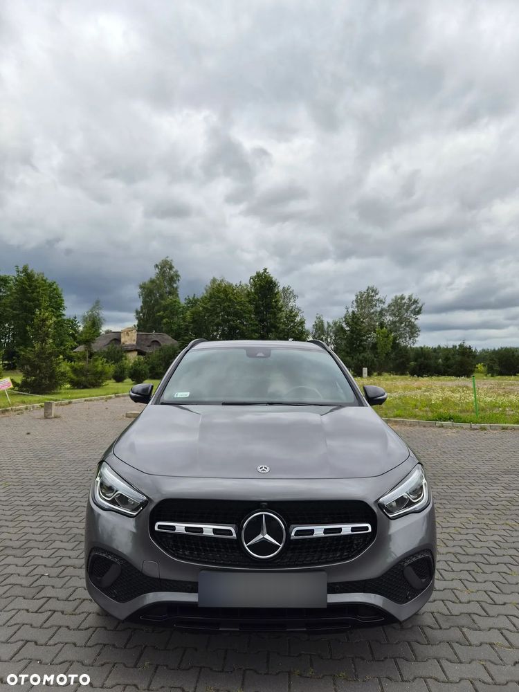 Mercedes-Benz GLA 220 d 4-Matic - 4