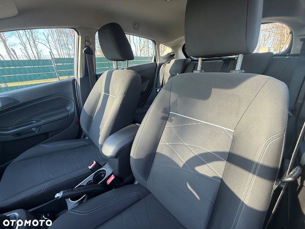 Ford Fiesta 1.6 TDCi DPF Gold X - 13