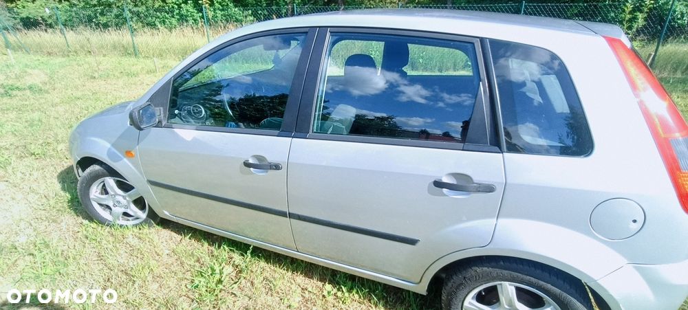 Ford Fiesta - 5