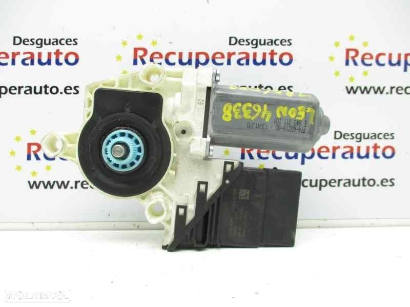 MOTOR ELEVADOR DE VIDRO TRASEIRO DIREITO SEAT LEON 2011 -3C0959704E - 1