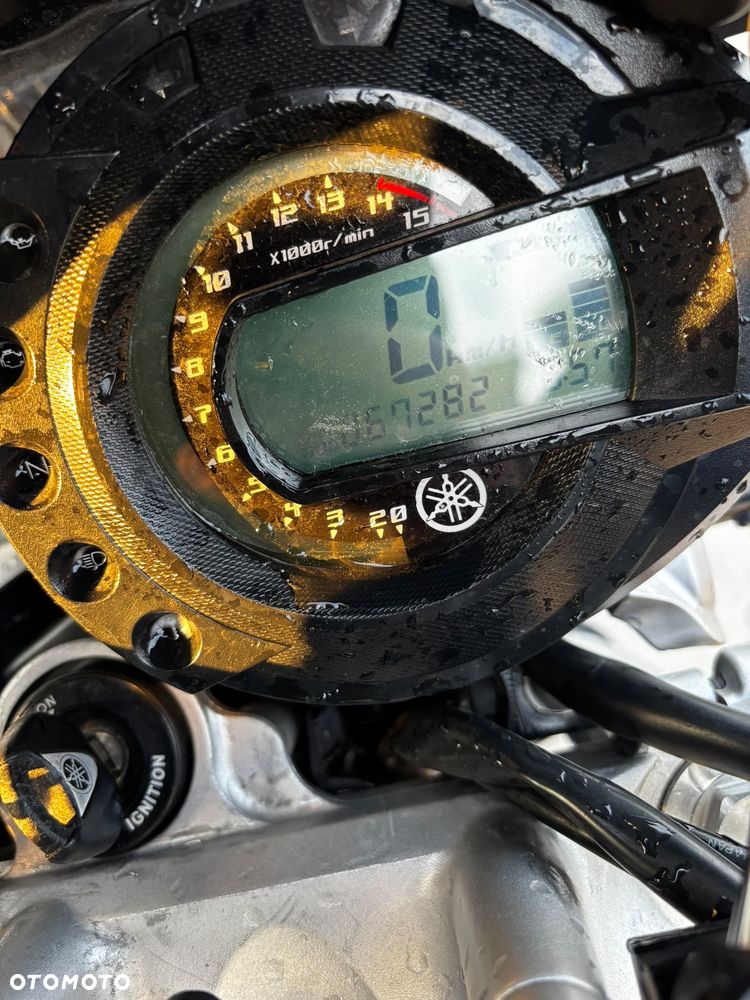 Yamaha FZ6 - 7