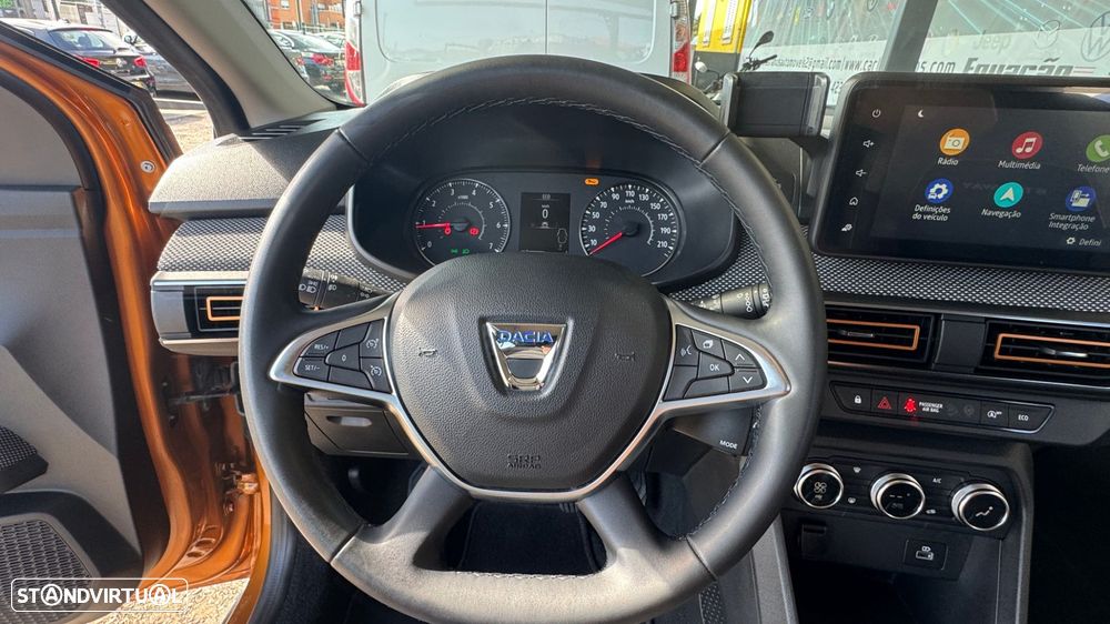 Dacia Sandero - 32