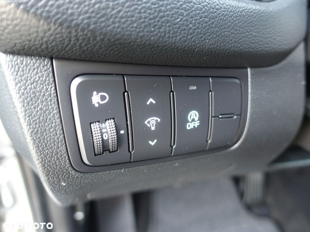 Kia Ceed - 24