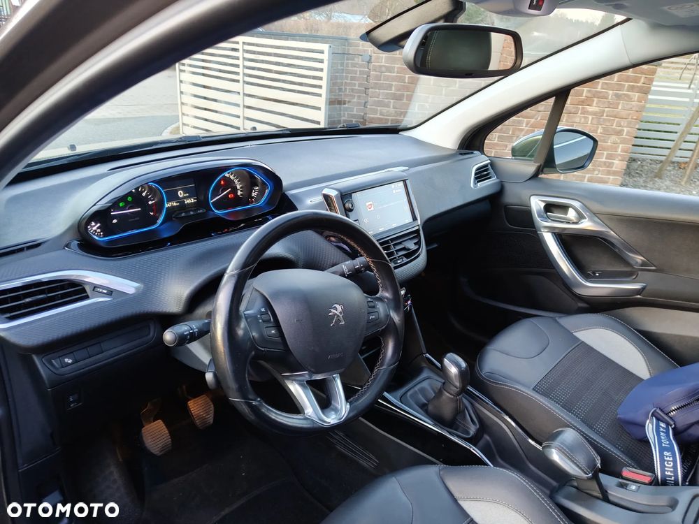 Peugeot 2008 1.2 VTi Allure - 5