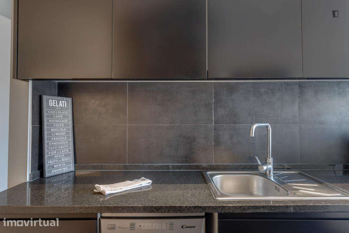Quarto - localizado em Campolide Lisbon - Grande imagem: 5/17