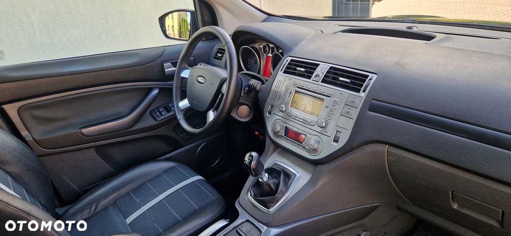 Ford Kuga 2.0 TDCi 4x4 Titanium - 16