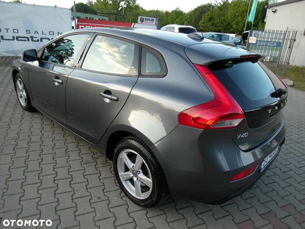 Volvo V40 D2 Kinetic - 13
