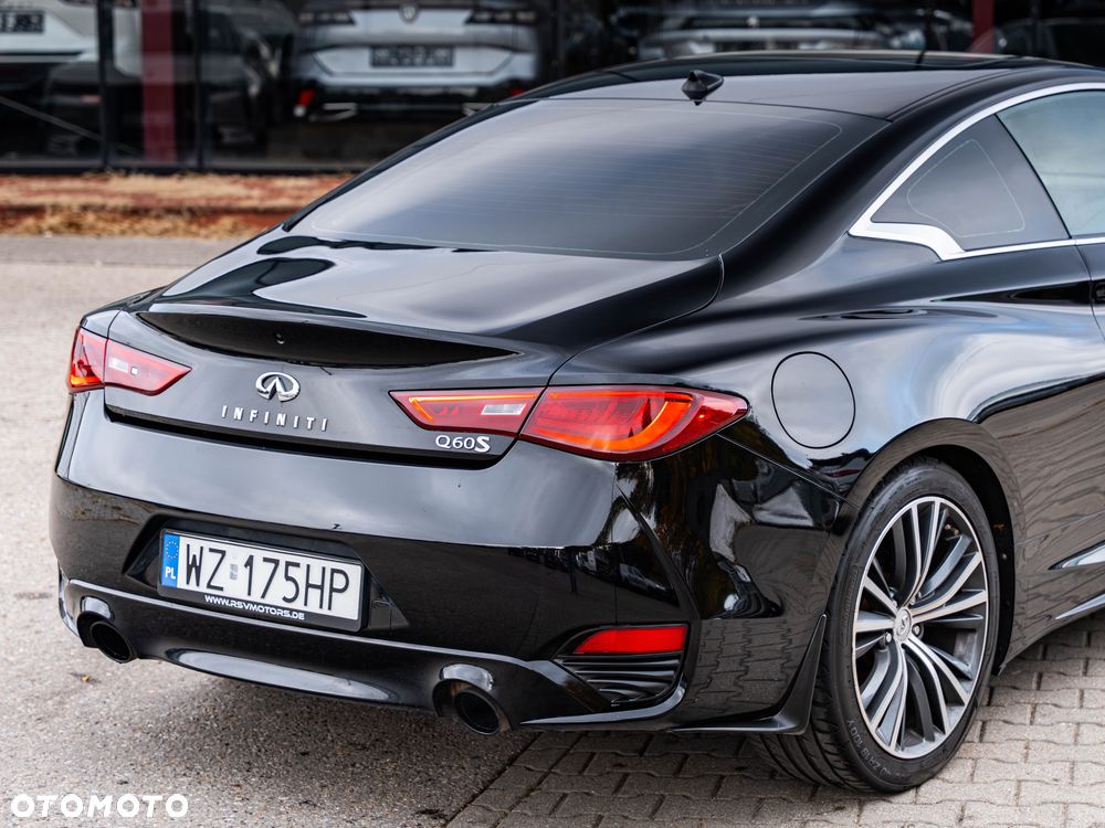 Infiniti Q60 - 19