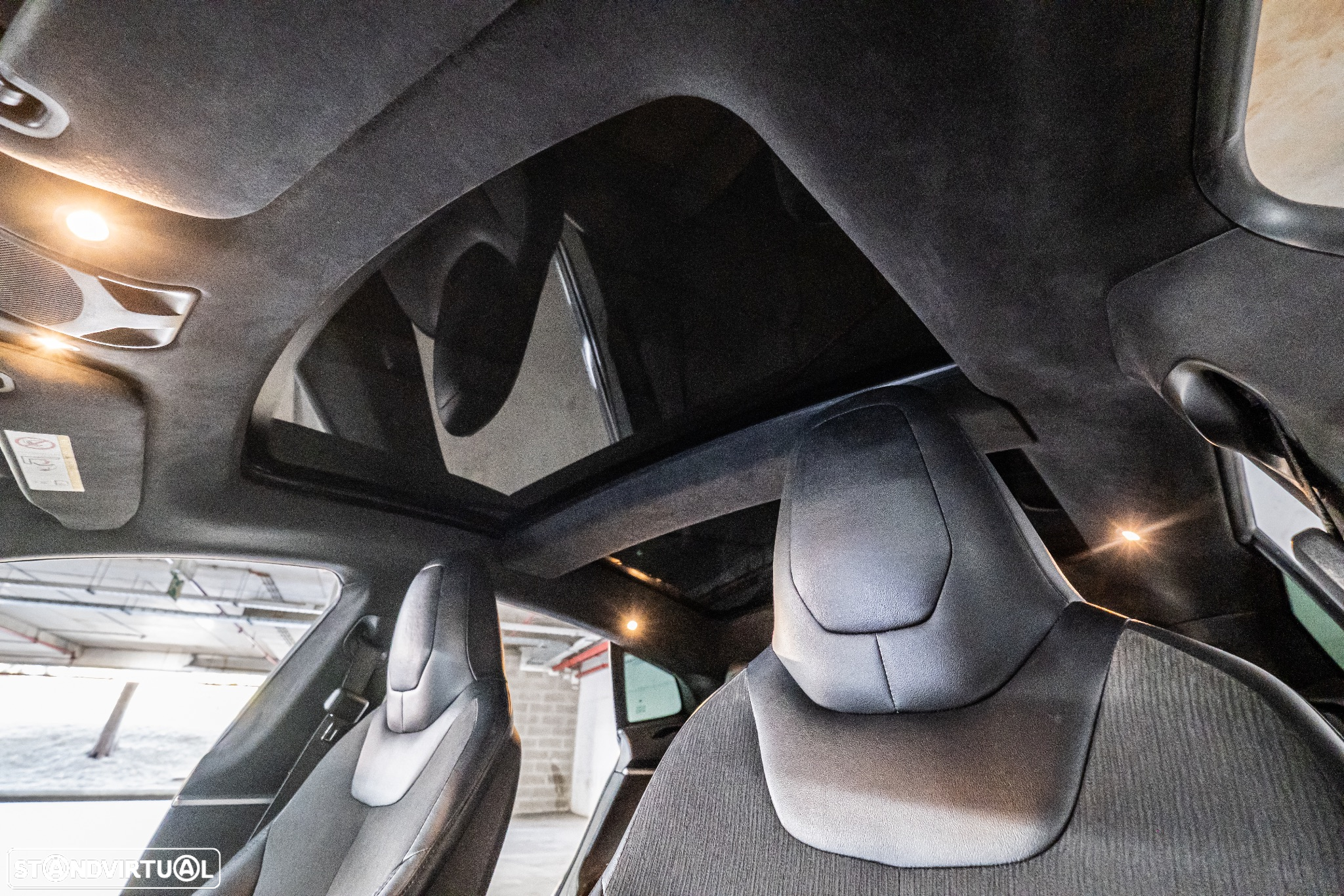 Tesla Model S 85 - 37