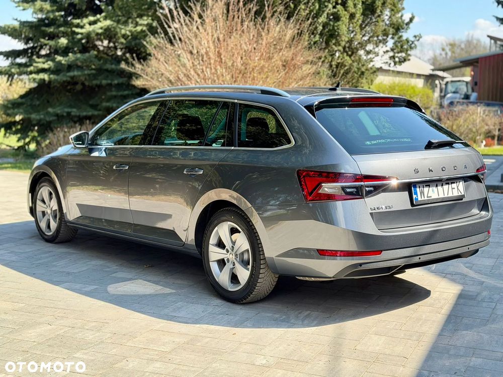 Skoda Superb 2.0 TDI SCR 4x4 Style DSG - 3