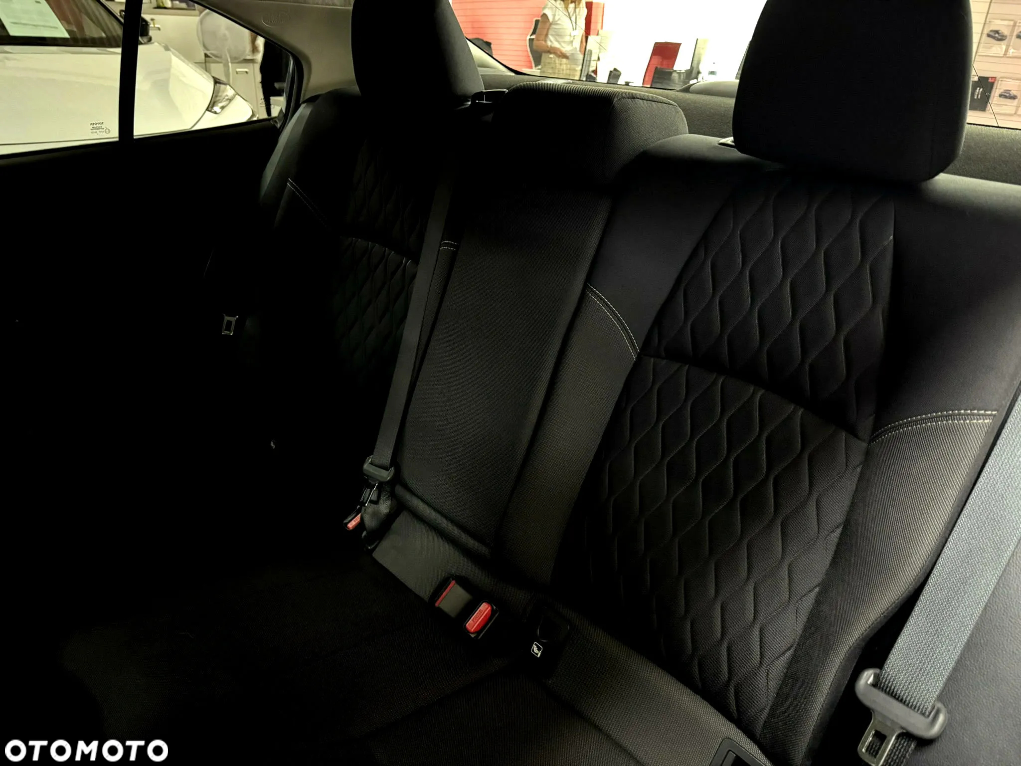 Toyota Corolla 1.8 Hybrid GPF Comfort - 17