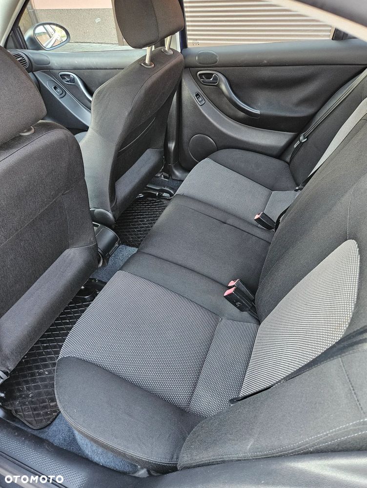 Seat Leon 1.6 Stella - 6