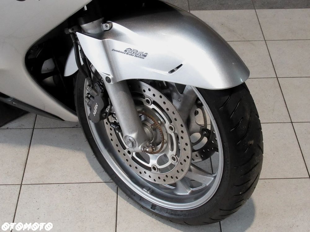 Honda ST - 6