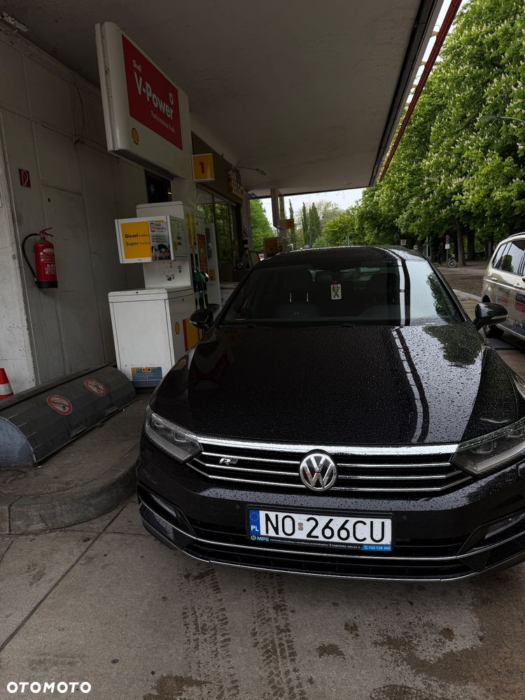 Volkswagen Passat - 2