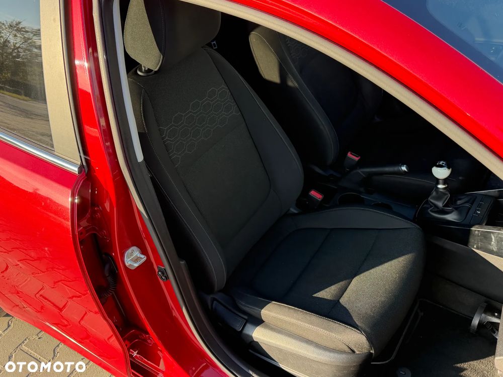 Kia Rio - 15