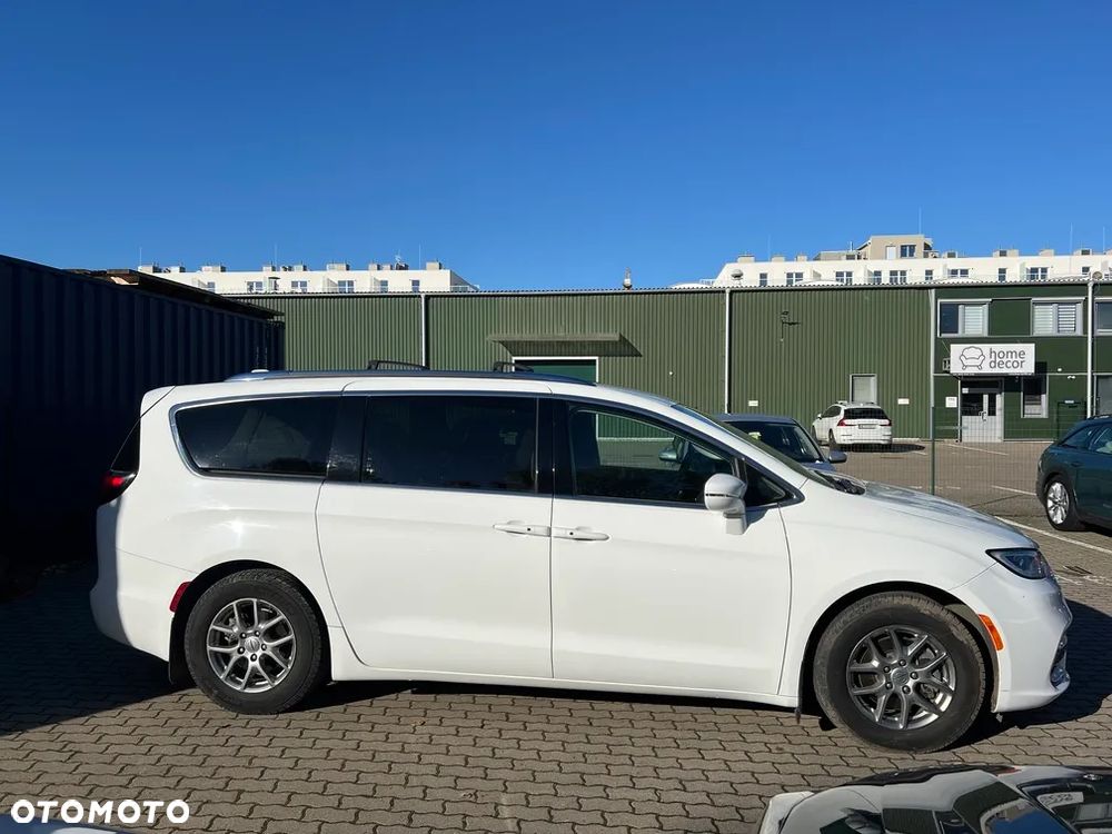 Chrysler Pacifica - 9