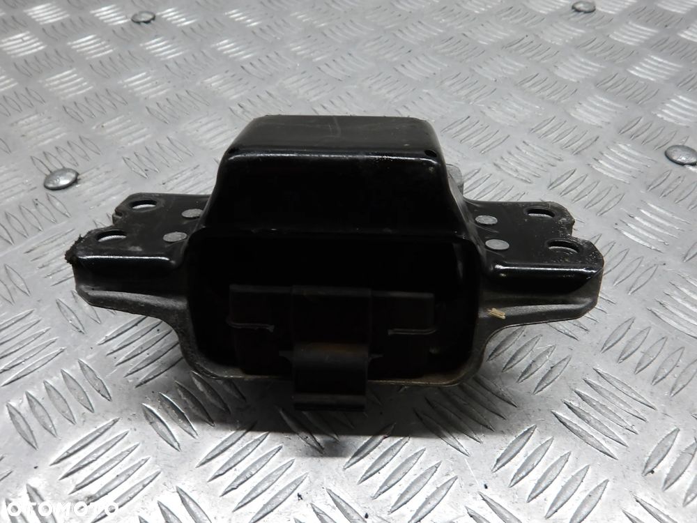 VW GOLF VI KOMBI 08-16 1.6 TDI ŁAPA PODUSZKA SILNIKA LEWA 1K0199555 - 4
