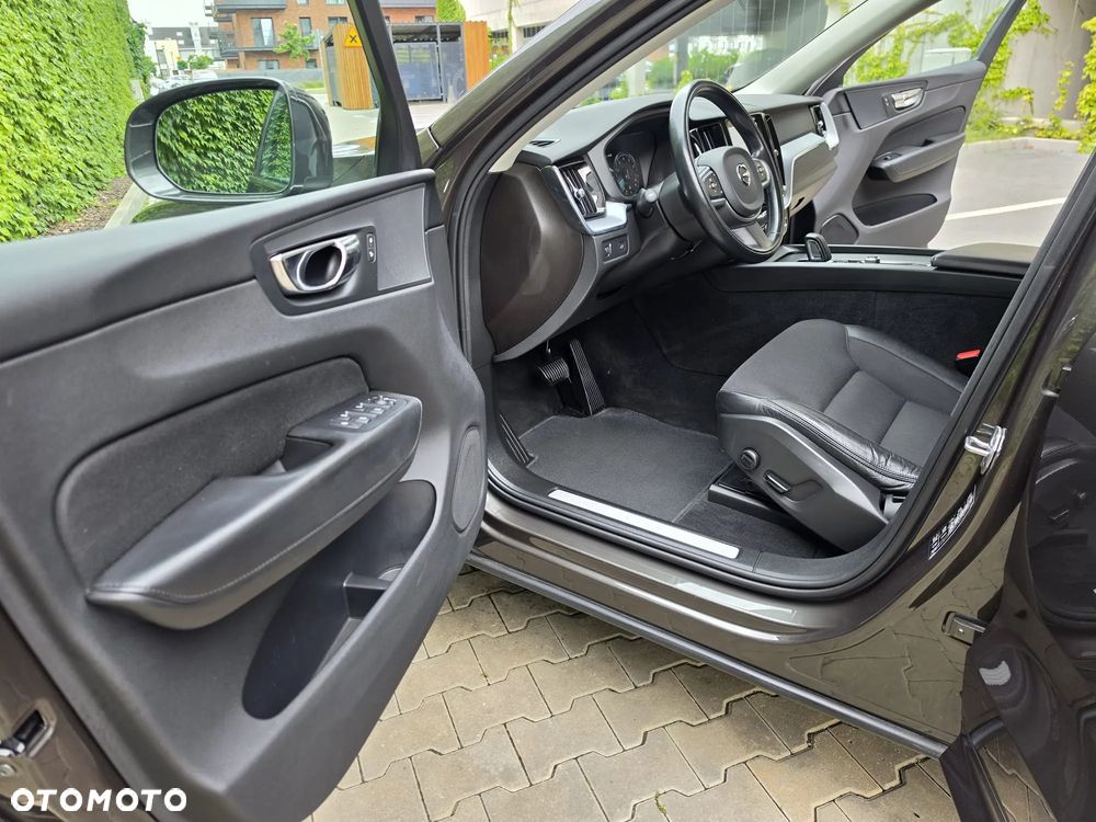 Volvo XC 60 - 25