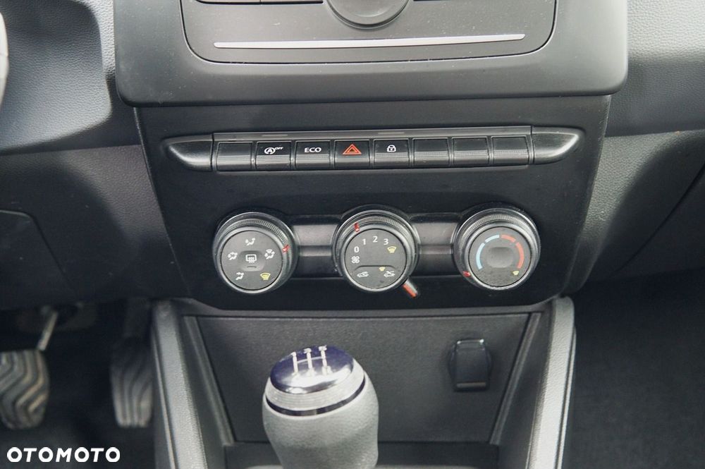 Dacia Duster 1.6 SCe Access - 21