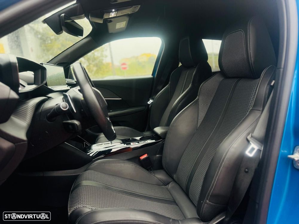 Peugeot 2008 1.2 PureTech GT EAT8 - 18