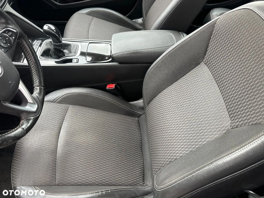 Opel Insignia - 21