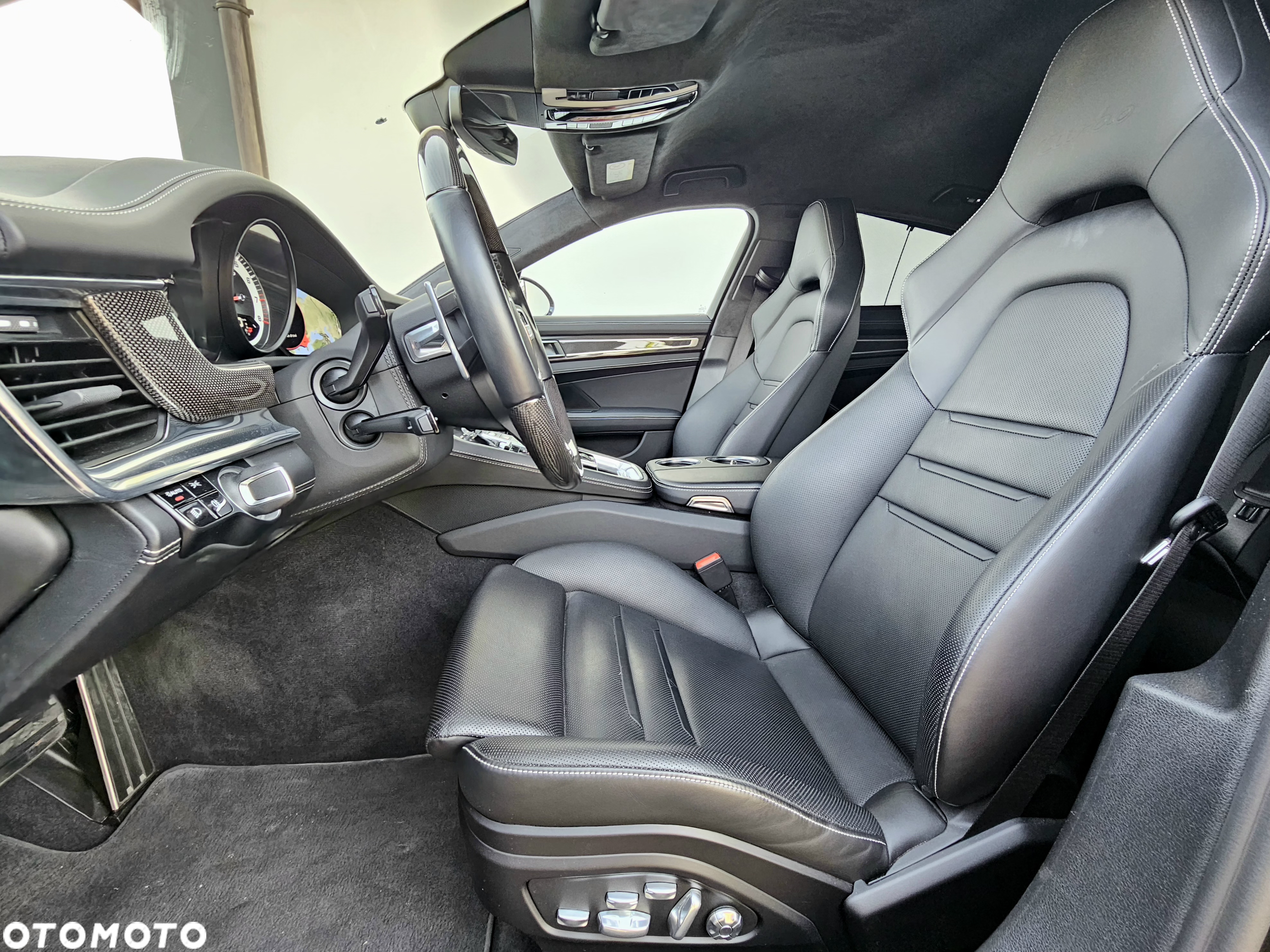 Porsche Panamera Turbo Executive - 6