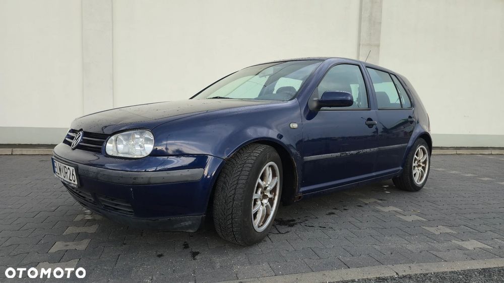 Volkswagen Golf 1.6 Basis - 2