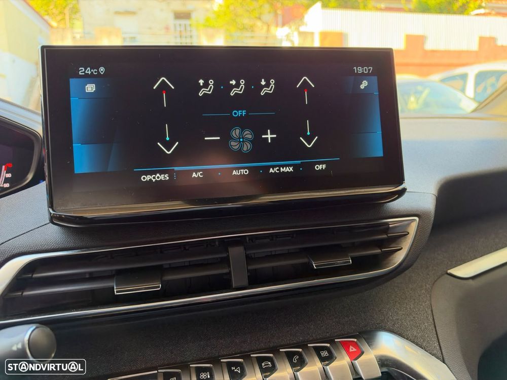 Peugeot 5008 1.2 PureTech Allure Pack - 22