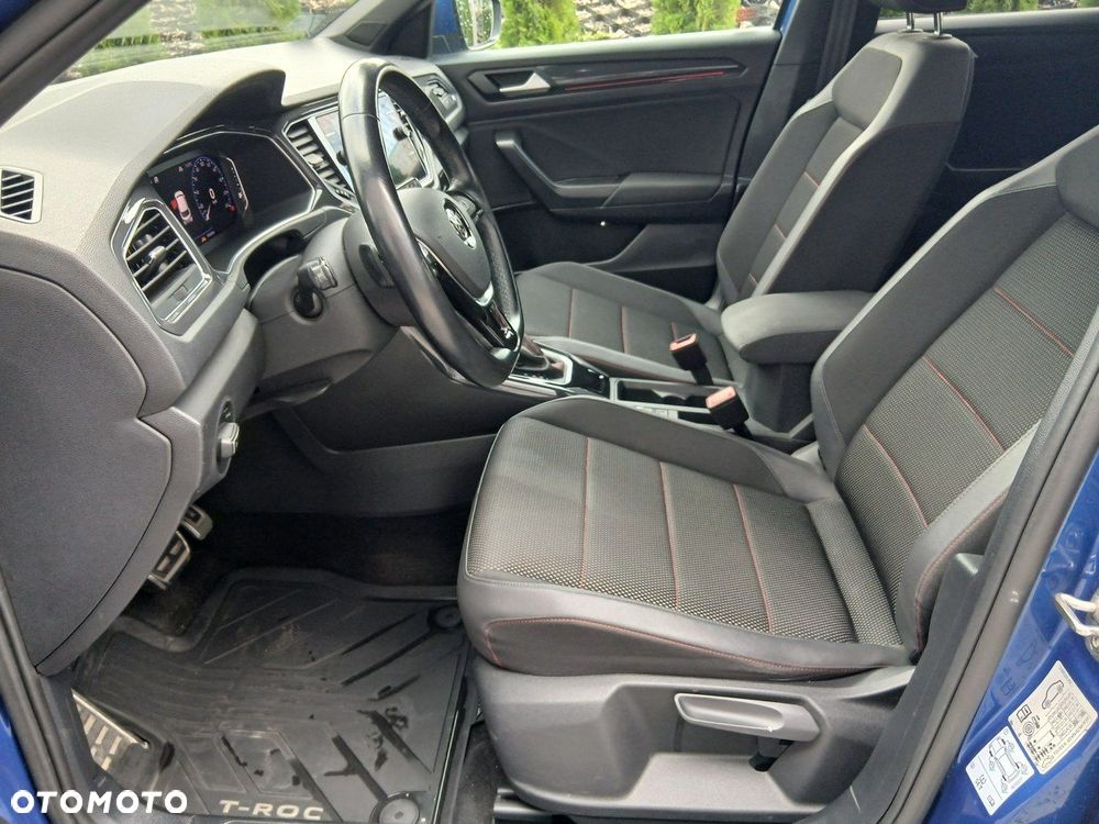 Volkswagen T-Roc - 14