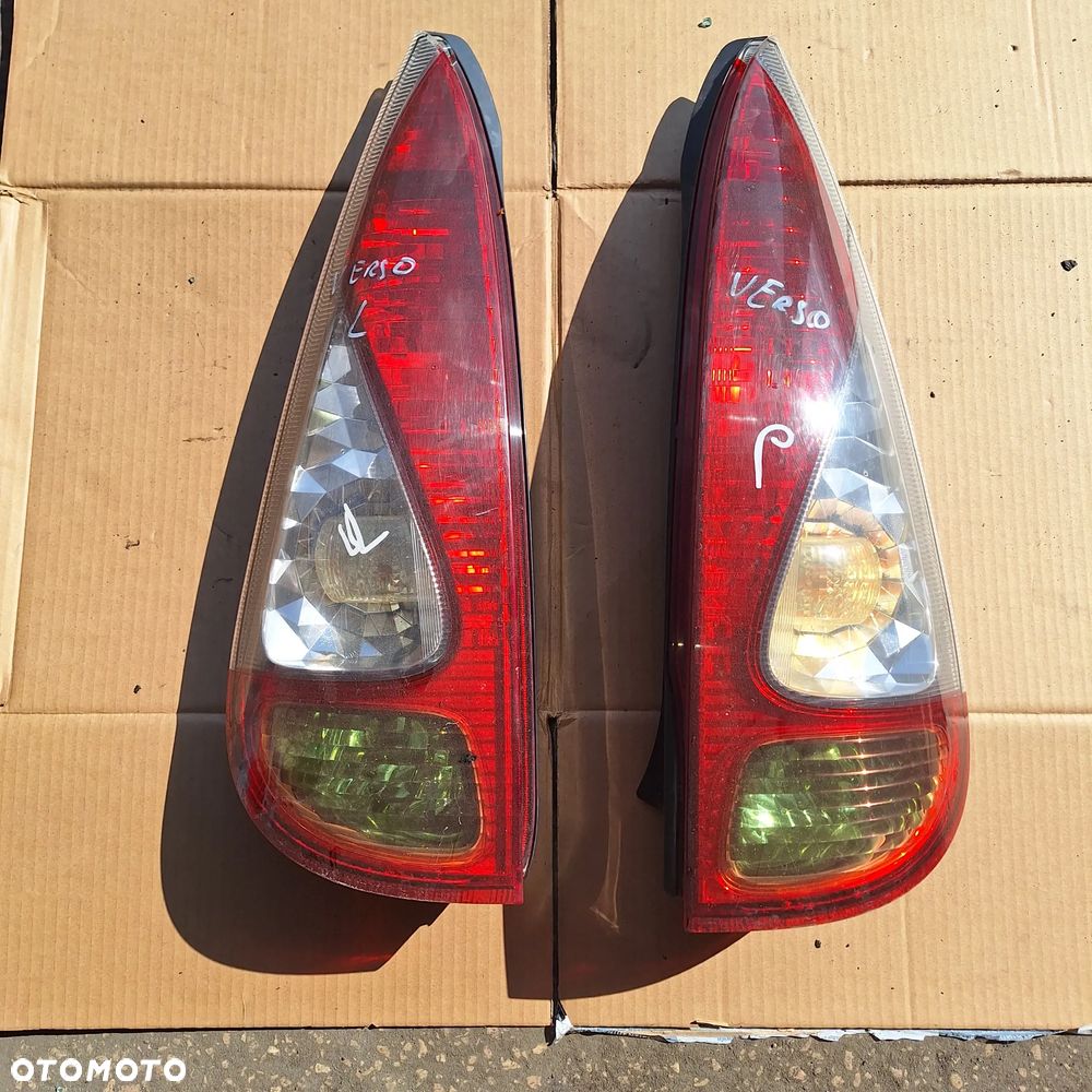 LAMPA PRAWY LEWA TYL TOYOTA YARIS VERSO I LIFT - 1