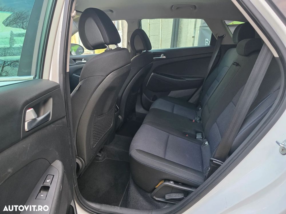 Hyundai Tucson blue 1.6 CRDi 2WD DCT Premium - 11