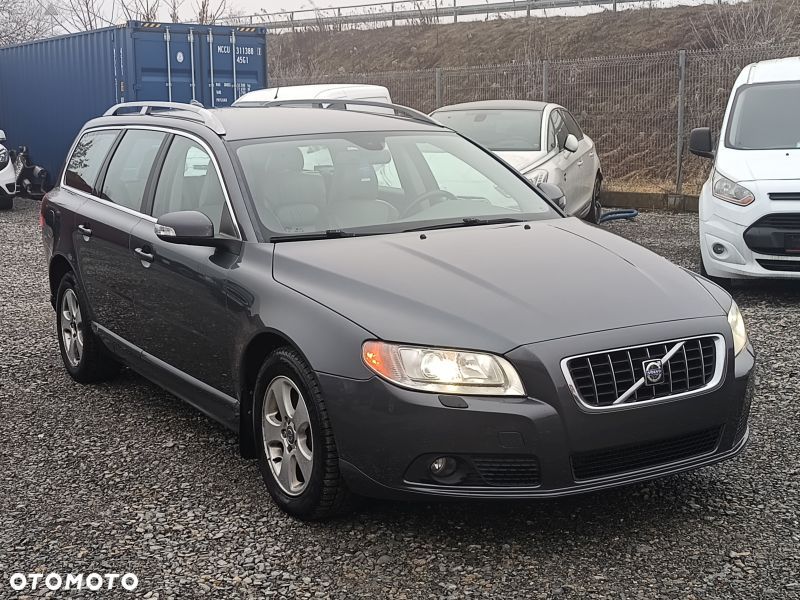 Volvo V70 D5 DPF Summum - 1