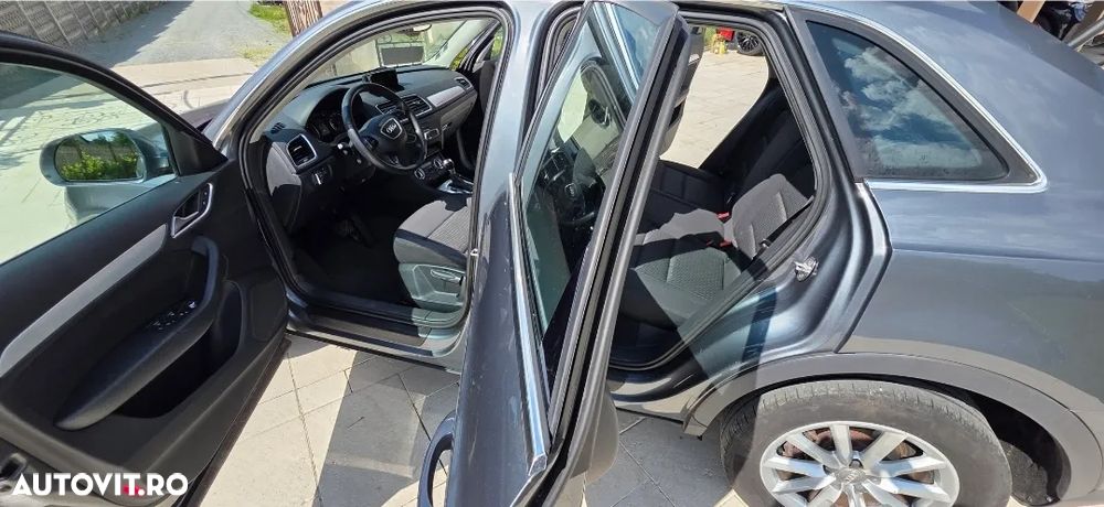 Audi Q3 - 18