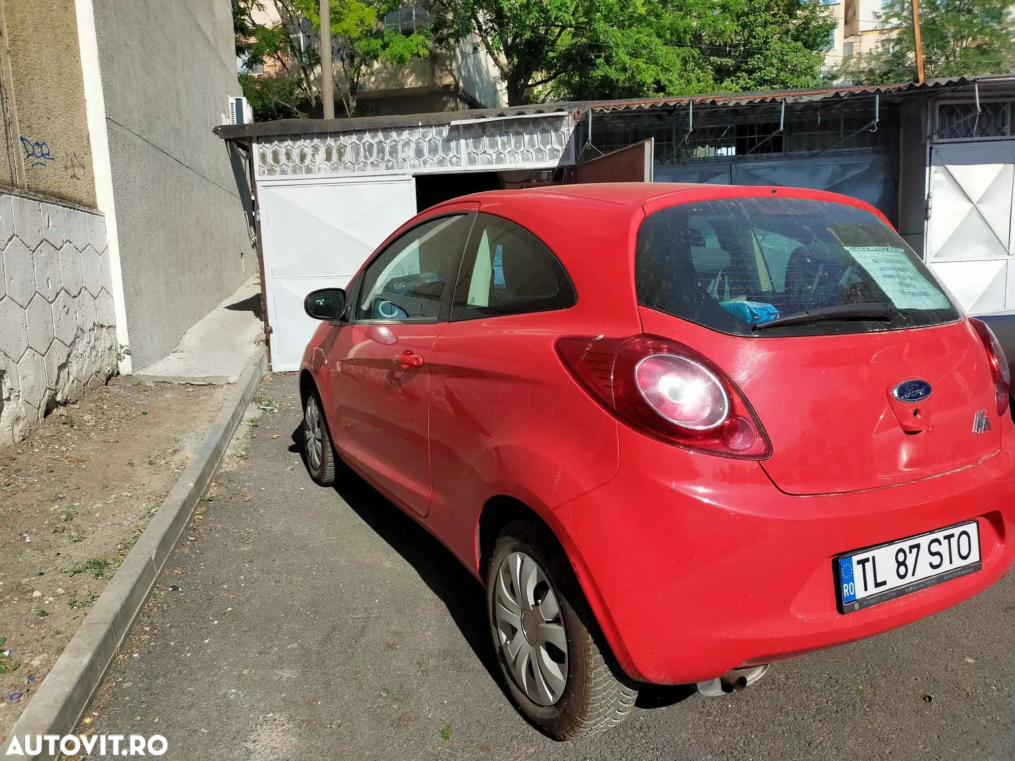 Ford Ka 1.2i Ambiente - 4