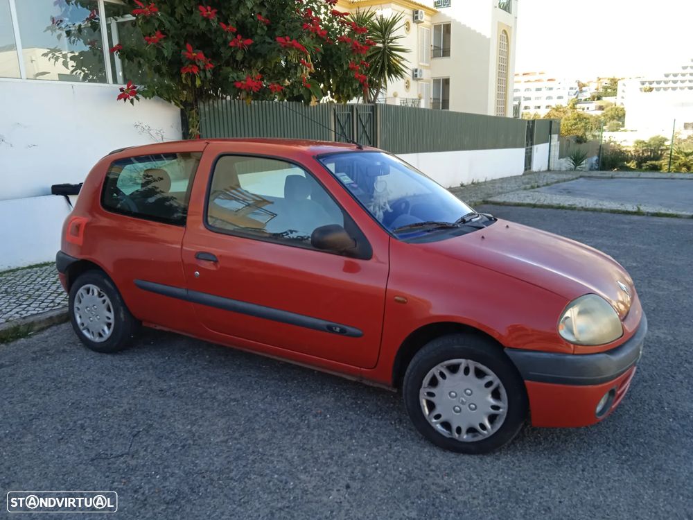 Renault Clio 1.4 RTi - 1